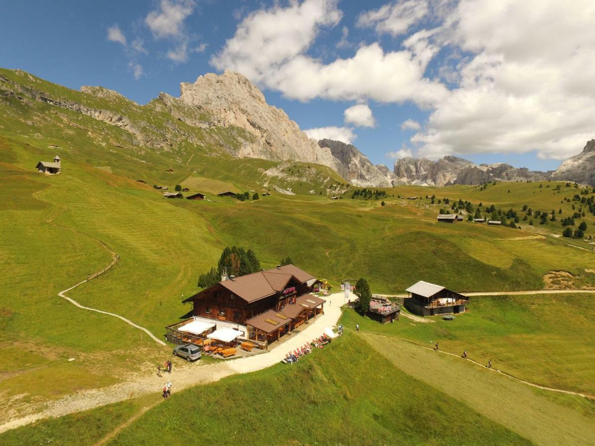 避风塘弗米达哈特乡村民宿 Santa Cristina Val Gardena 外观 照片