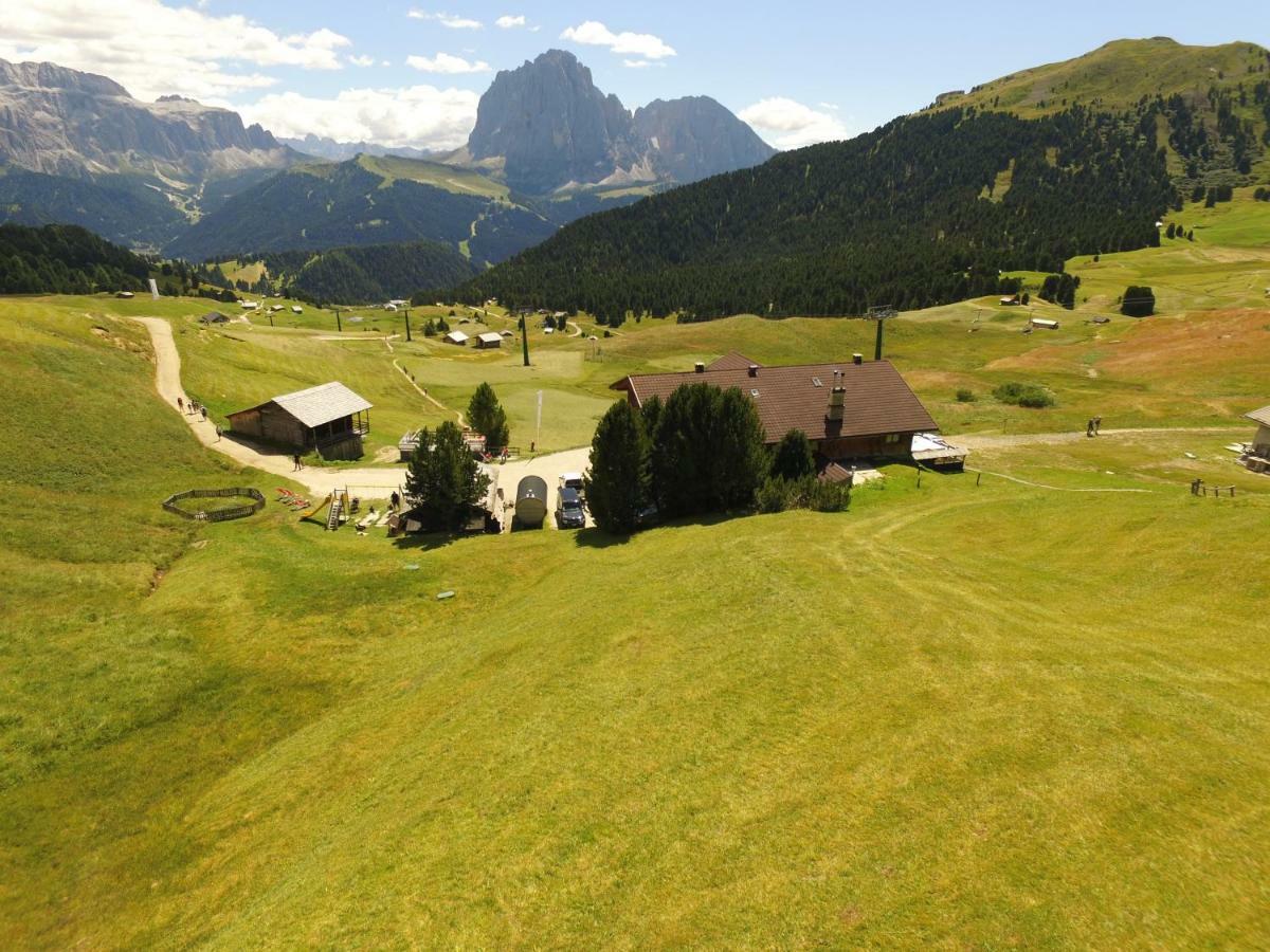 避风塘弗米达哈特乡村民宿 Santa Cristina Val Gardena 外观 照片
